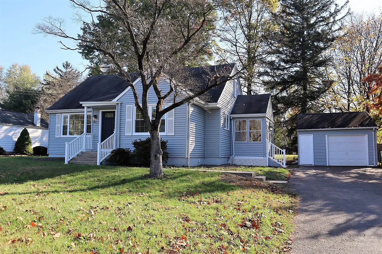 107 Ingleside Ave photo 1