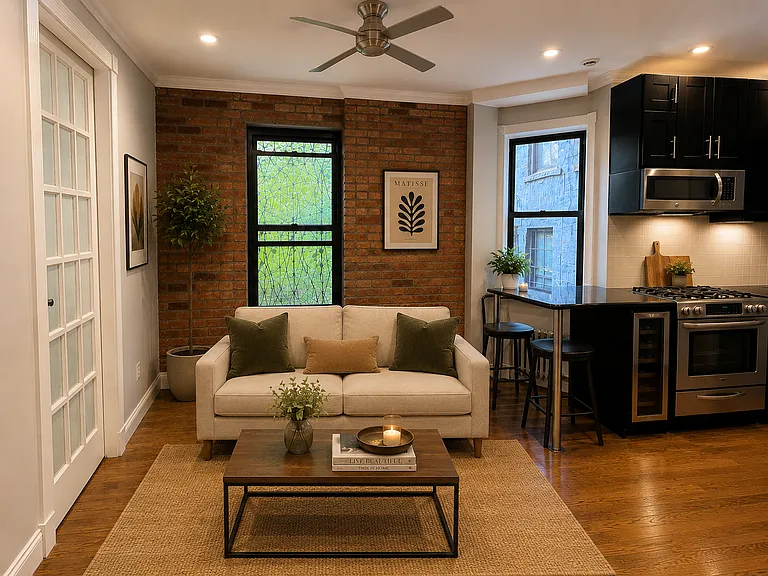 325 E 5th St #FB1 — Photo 1