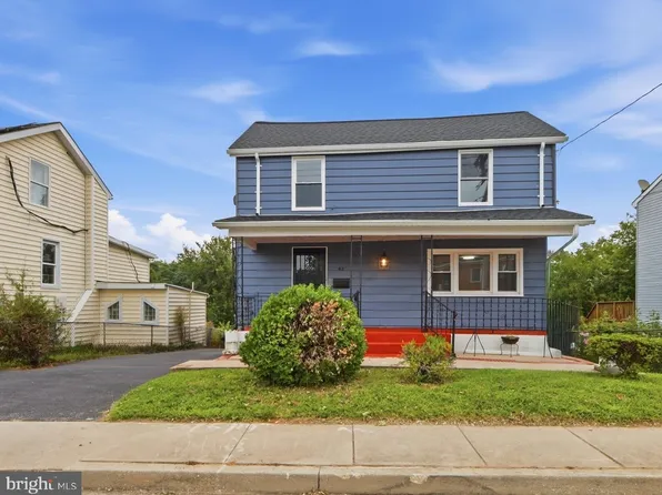 42 Winters Ln, Baltimore, MD 21228