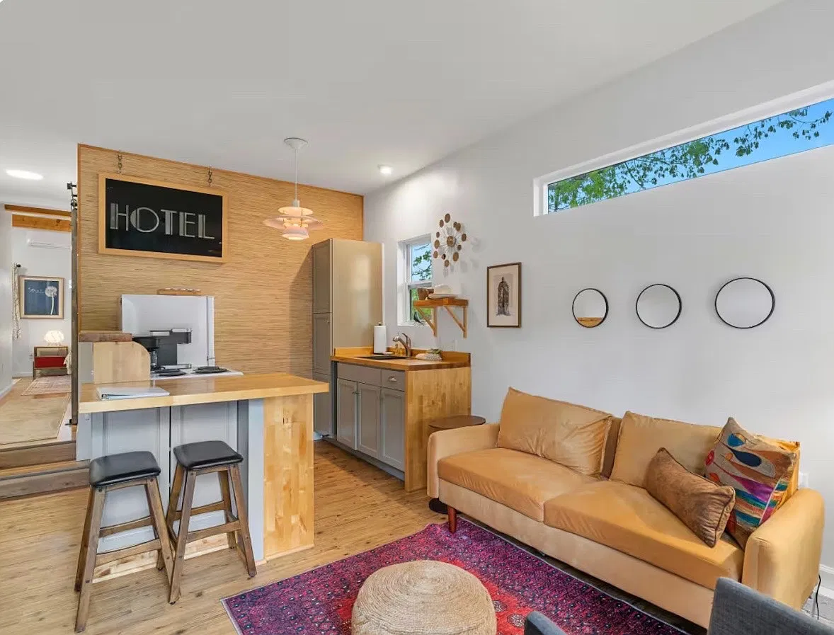 29 Compton Dr — Photo 3