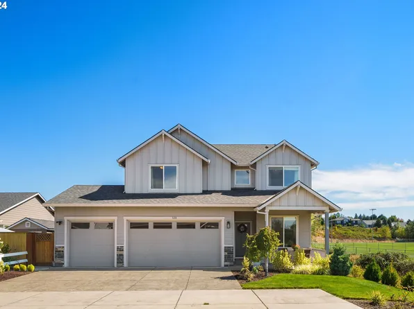 320 W Dixon Dr, Newberg, OR 97132