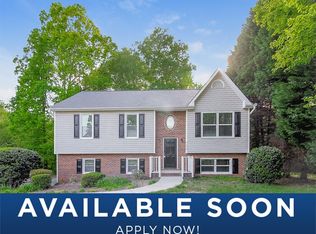 4630 Fieldspring Rd, Clemmons, NC 27012