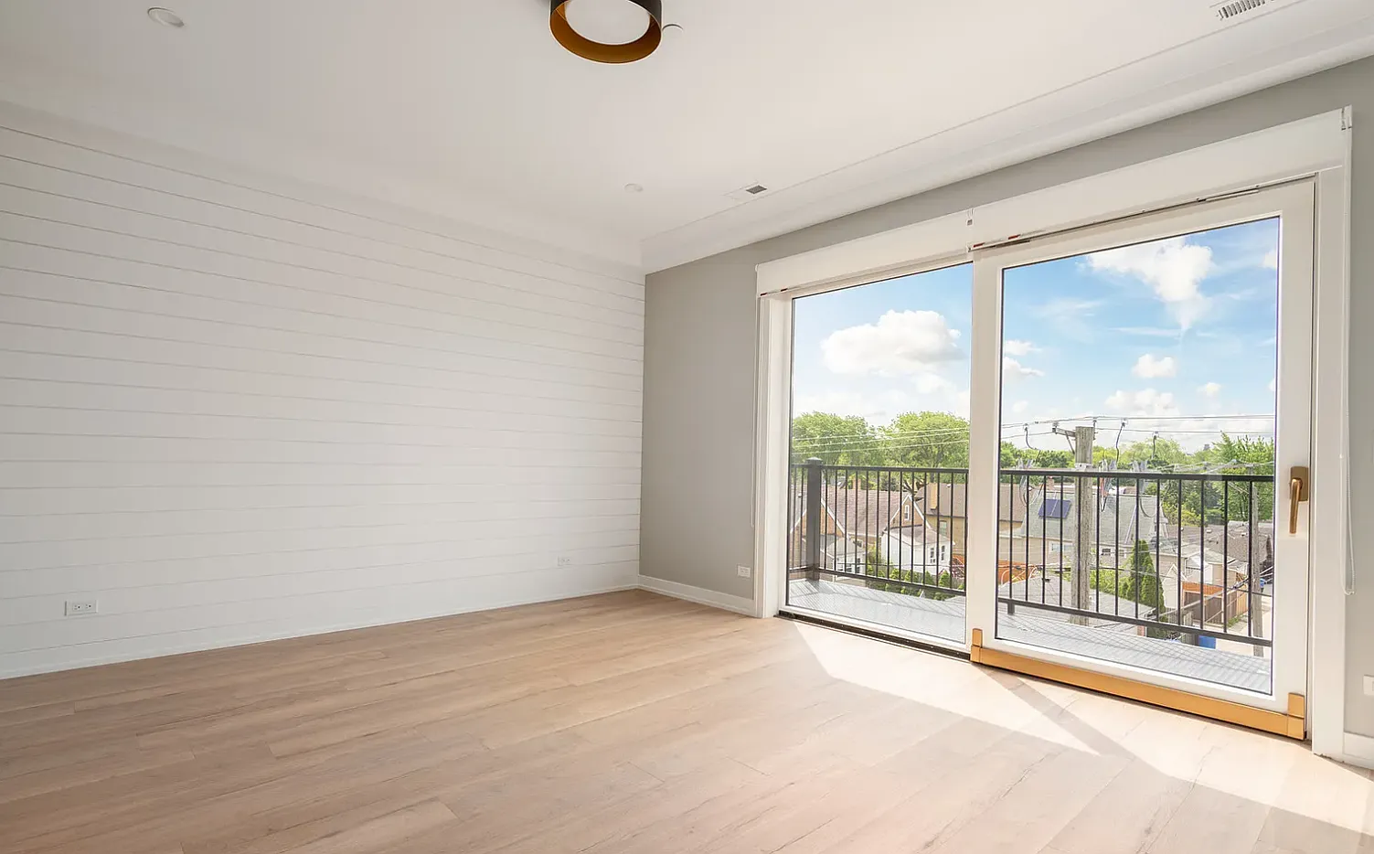2 bed, 2000 sqft, $2,700 — Photo 4