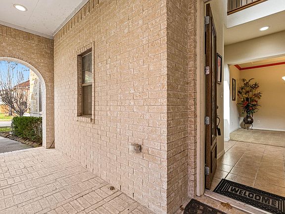 5th image of 79 Cherry Hills Dr