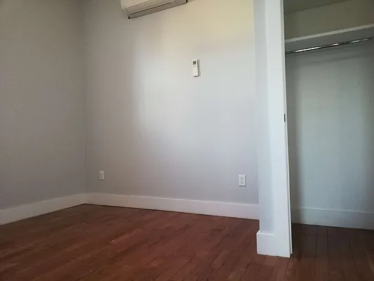 Rented by Uptown Flats LLC | media 4