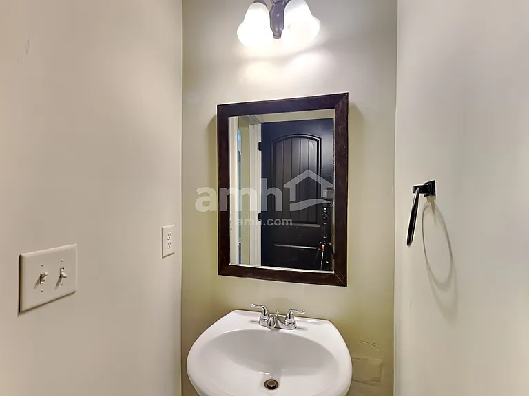 250 Randy Rd — Photo 9