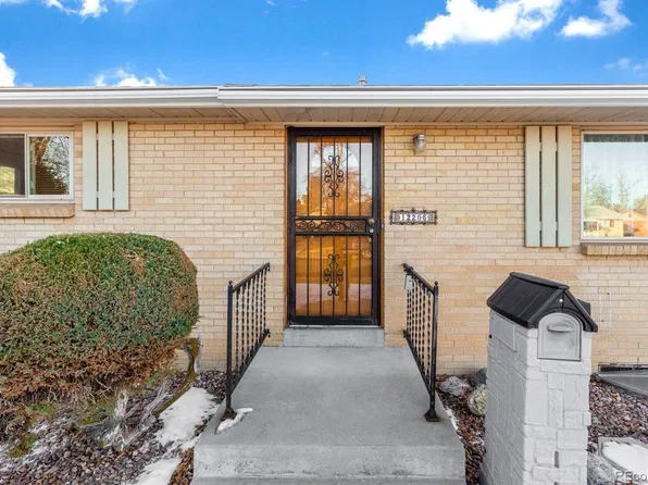 12206 E Nevada Pl, Aurora, CO 80012