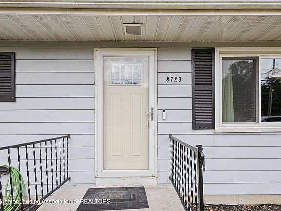 3rd image of 5723 E Saginaw Hwy