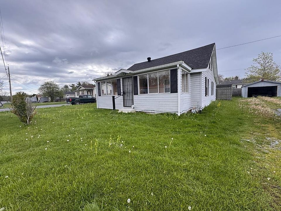 1st image of 124 Pine St
