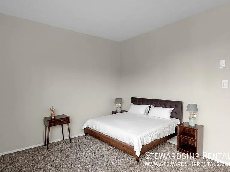 1154 Grant Aly — Photo 11