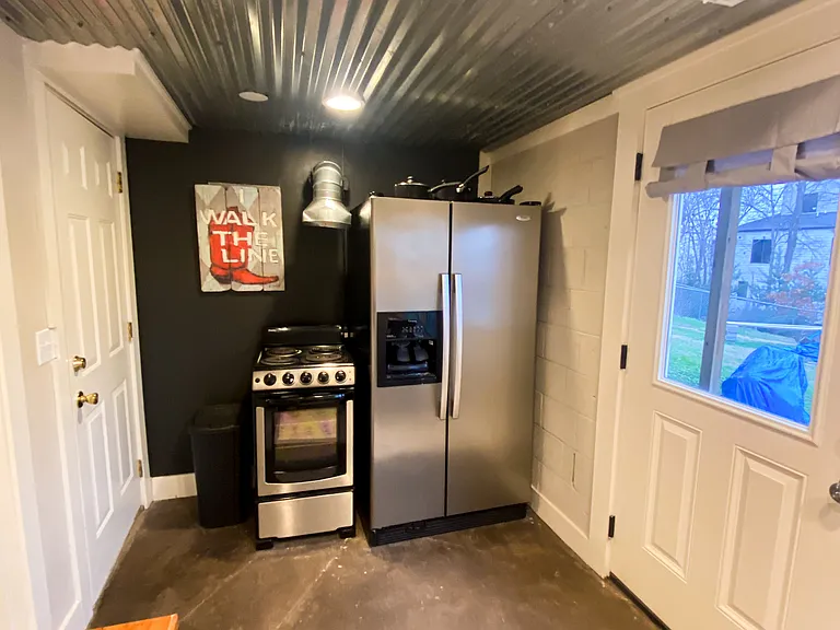 926 Archer St — Photo 15