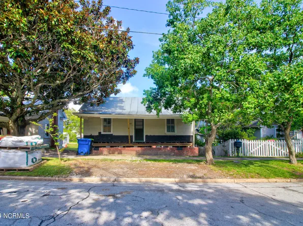 207 S 12th Street, Morehead City, NC 28557