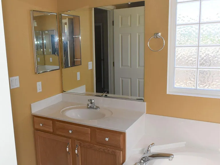 1506 S Pheasant Ln — Photo 26