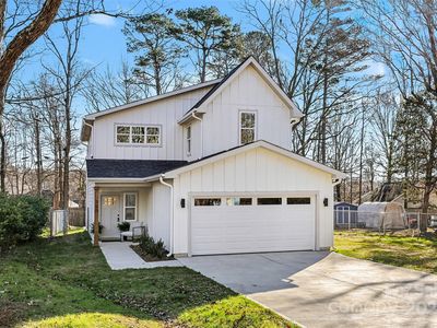 300 Cedarwood Ln, Matthews, NC, 28104
