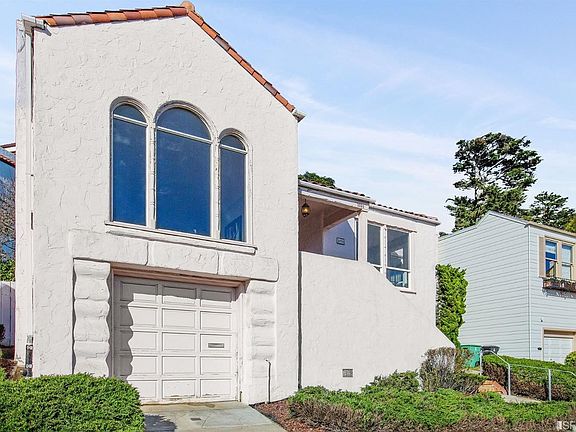 3rd image of 1050 Monterey Blvd
