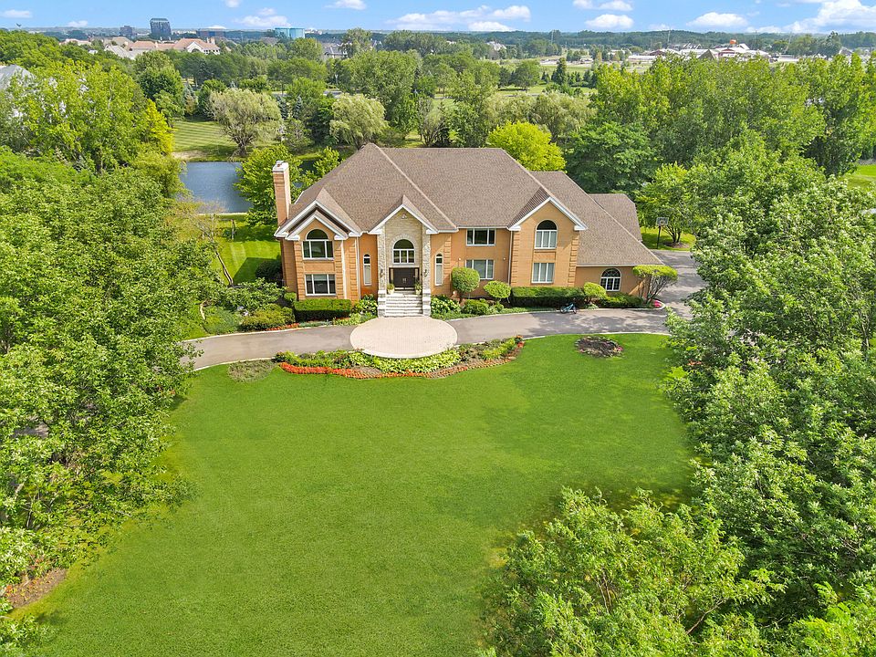 1st image of 5 S Meadow Ct