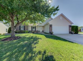 211 Boulder Point Dr, Saint Peters, MO