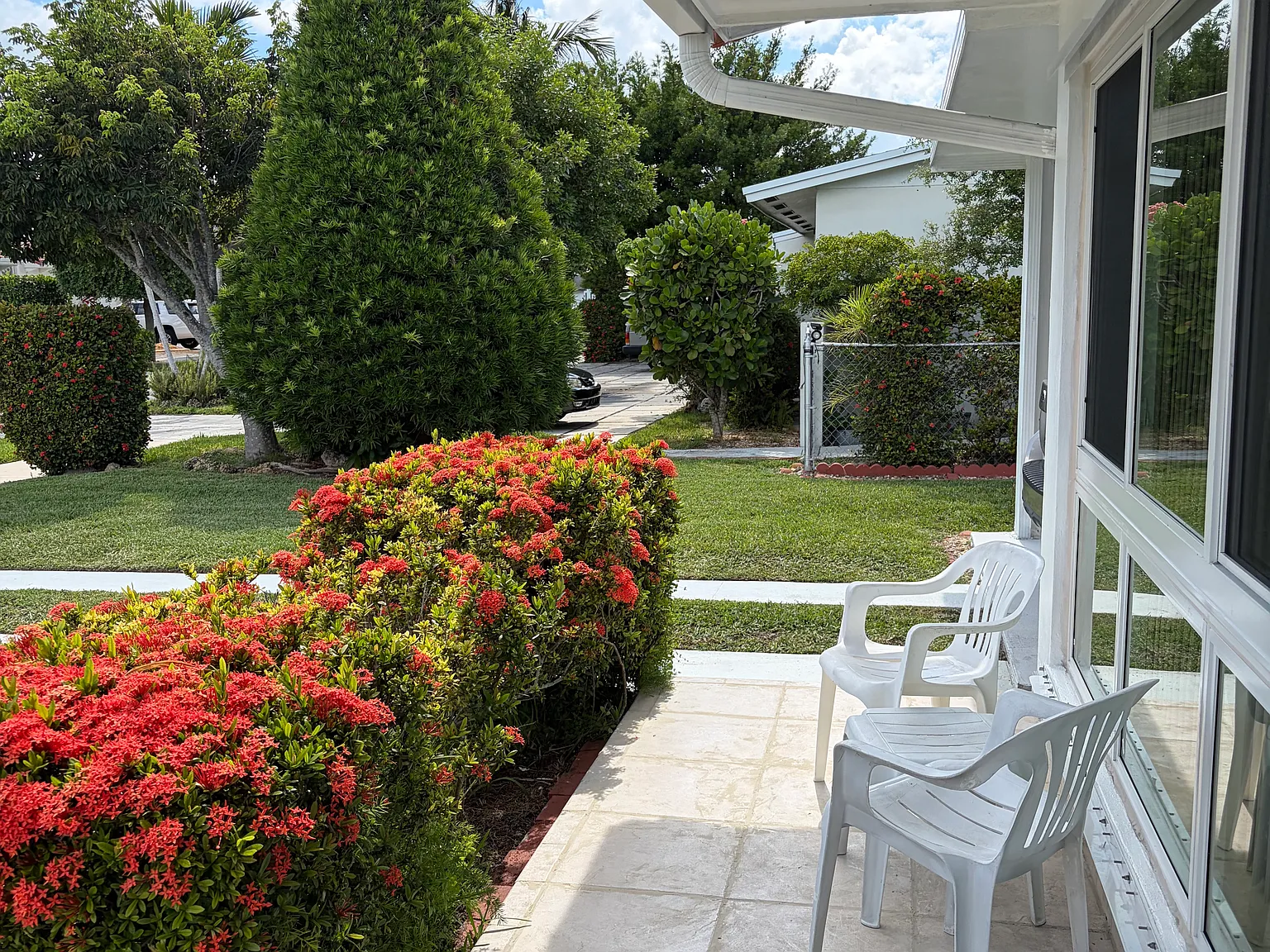 2 bed, 1375 sqft, $2,700 — Photo 4