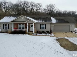 21713 N North Hampton Rd, Chillicothe, IL 61523