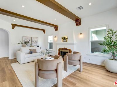 1900 W 85th St, Los Angeles, CA, 90047