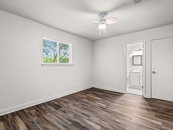 5th image of 826 King Albert St #B