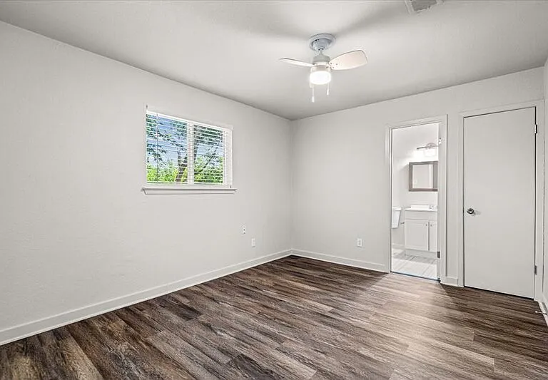 826 King Albert St #B — Photo 5