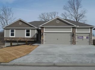 25400 E 30th St, Blue Springs, MO 64015