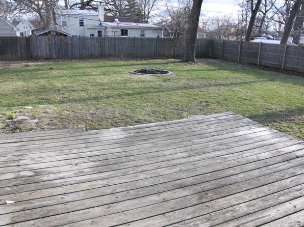 23217 W North Lakewood Ln, Lake Zurich, IL 60047