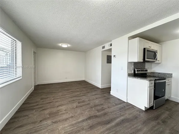2325 Arthur St, Hollywood, FL