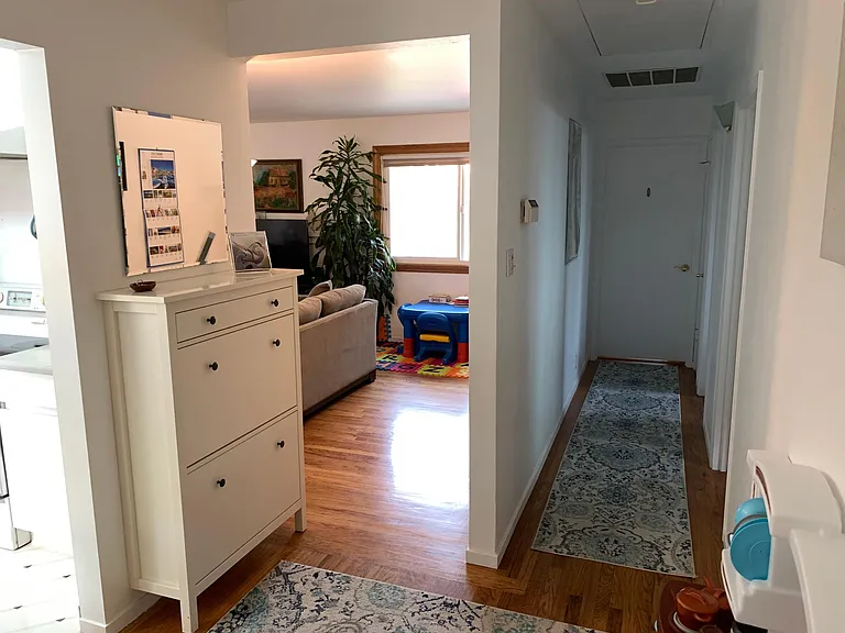 891 Mango Ave — Photo 3