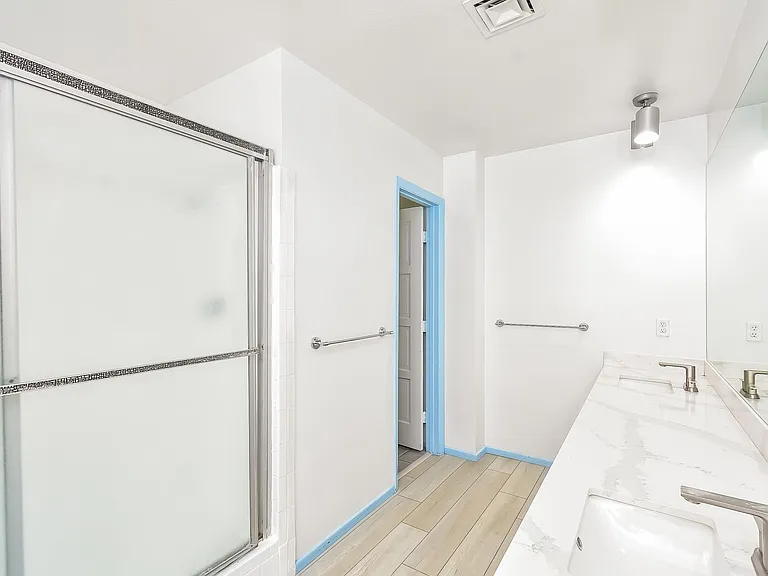2413 Plaza Del Grande — Photo 17