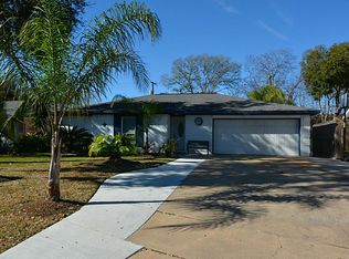 129 Englewood Dr, League City, TX 77573