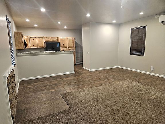 3rd image of 3971 Pioneer Ln