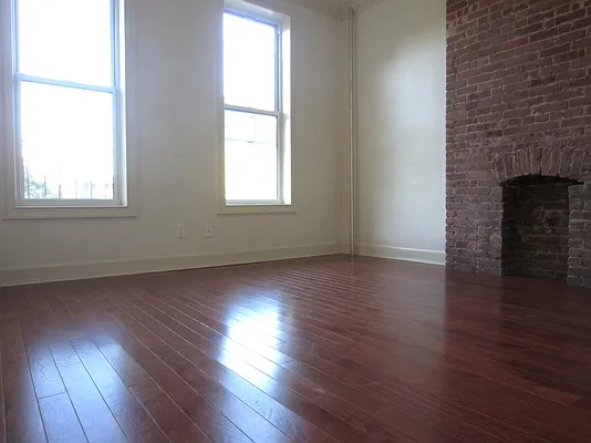 Rented by Link NY Realty | media 25