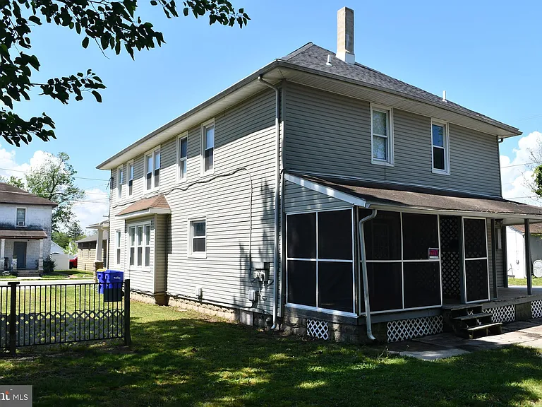 4 E Milby St — Photo 27