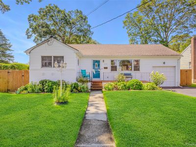 214 Cypress Street, Massapequa Park, NY, 11762