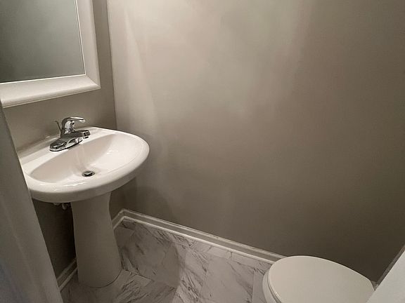 5th image of 333 Alabarda Ln