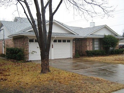 1st image of 600 Stardust Ln