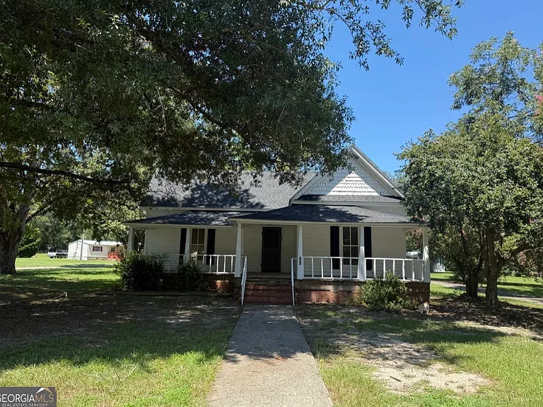 604 Shy St — Photo 3