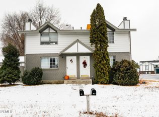 188-190 E Julie Anna Dr, Sandy, UT 84070