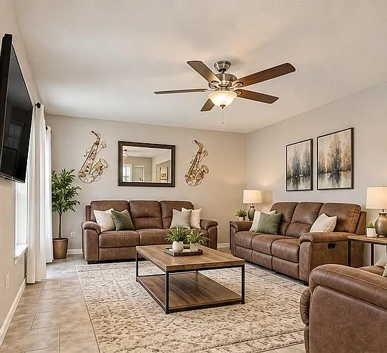 4 bed, 2.5 bath, 2700 sqft, $2,800 — Photo 2