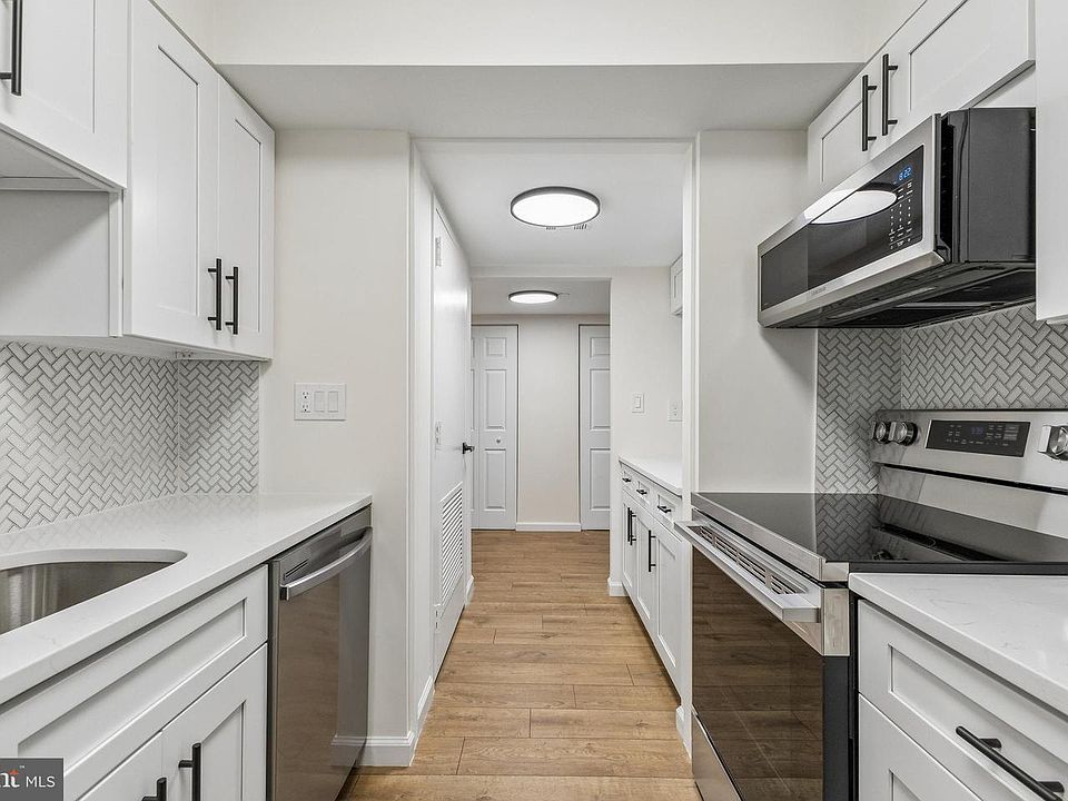1st image of 1808 Old Meadow Rd APT 418