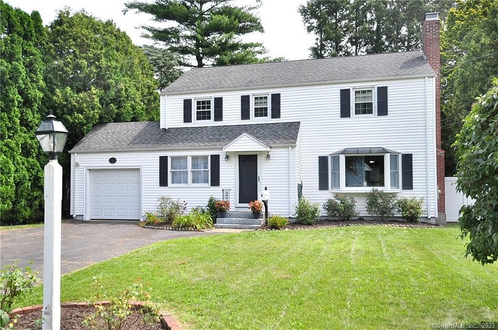 8 Longlane Rd, West Hartford, CT 06117 Zillow