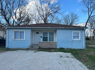107 W 13th St, Tilton, IL 61833