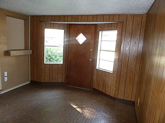 5th image of 1409 Chestnut Dr