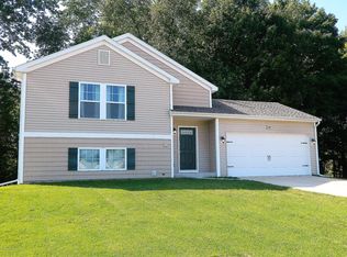 5869 Buchanan Ave SW, Wyoming, MI 49548