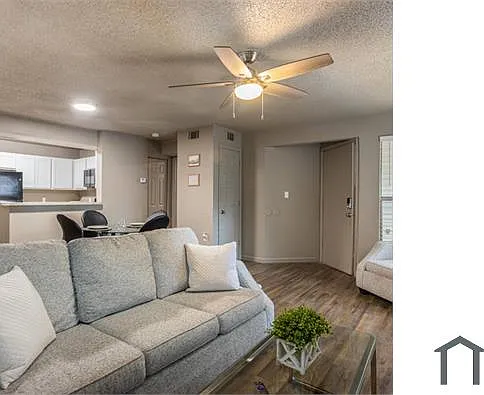 2 bed, 900 sqft, $1,332 — Photo 1