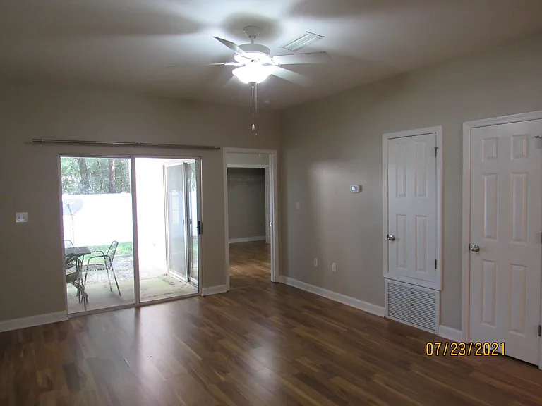 22 Trevor Dr — Photo 2