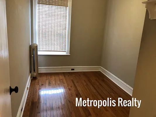 Rented by Metropolis International Realty Inc. | media 10