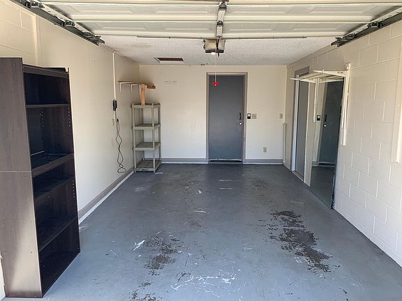 3rd image of 16031 Sharewood Dr